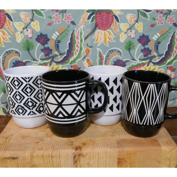 Boston Warehouse 4 Stackable Coffee Tea Mugs Cups Black White Geometric Pattern - Picture 15 of 16